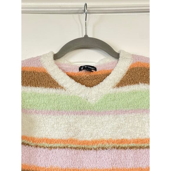 Girls Art Class Soft Pullover Sweater Size Small 6/6X - Picture 2 of 6
